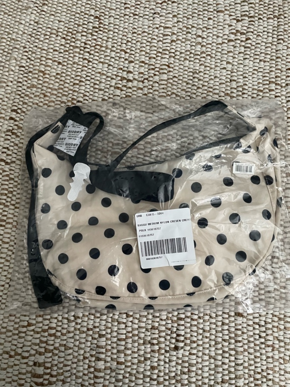 BAGGU Medium Nylon Crescent Bag Cream + Black Polka Dot